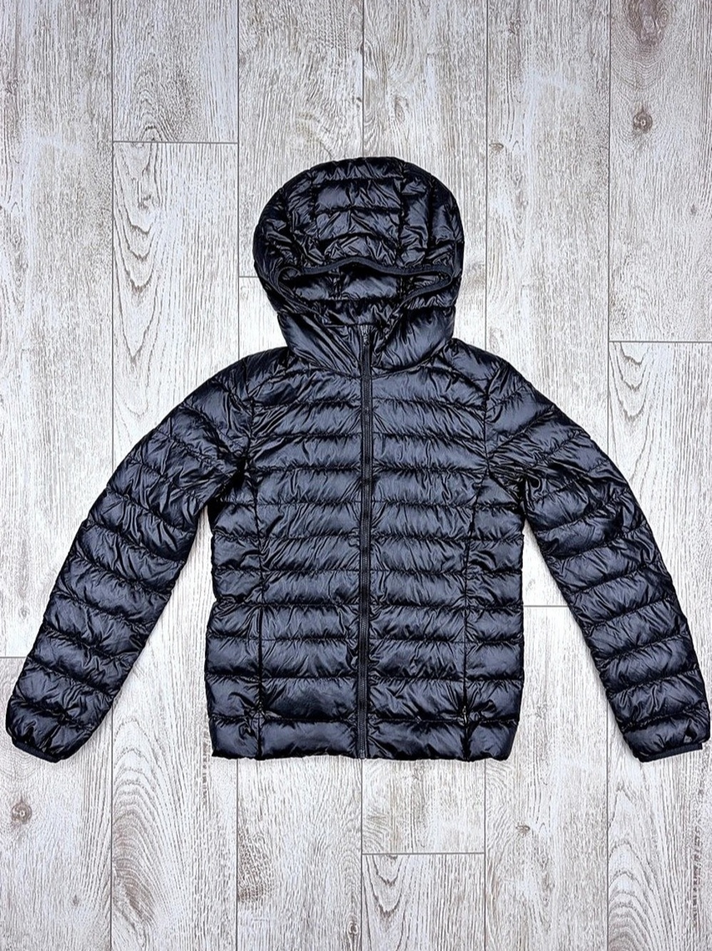 UNIQLO Size XS Black Ultra Light Down Hooded Puffer Jacket